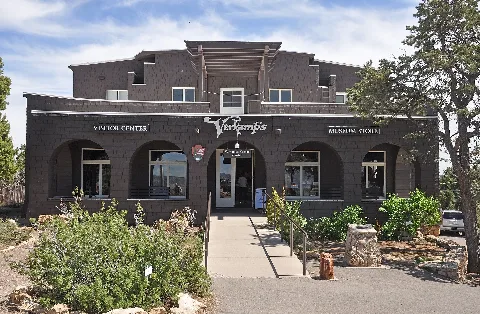 0546 0094 Verkamp's Visitor Center (4761249629)