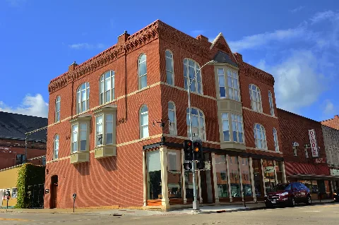 1005 Main Street Dubuque, Iowa
