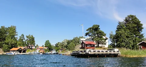 107 Brukets Brygga Blidö