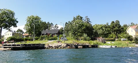 109 Kolsvik Brygga Yxlan