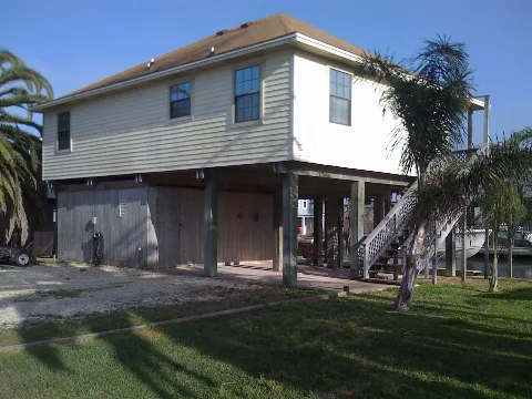 16715 Montego Way, Feb 2008 Panoramio