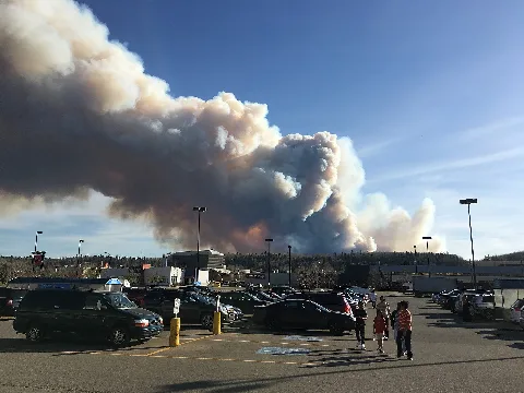 2016 Fort Mcmurray Wildfire (2)