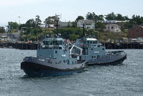 2Glen Tugs1