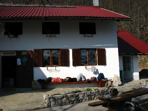 3 Ležeče. 3 Deitadas. (3460521702)