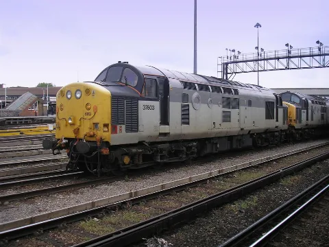 37603 And 37604 At Clapham Junction