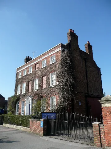 39 London Road, Reading