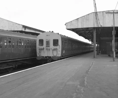4 Sub Emu2