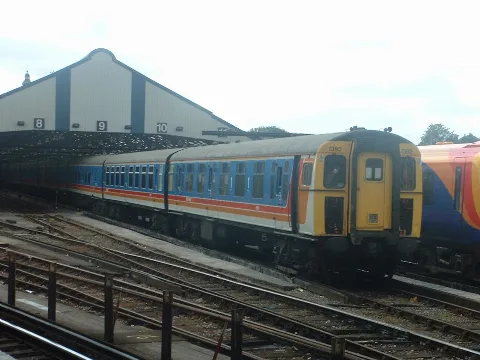 421392 Clapham Junction