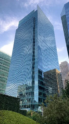 555 Mission Street From Salesforce Park 02