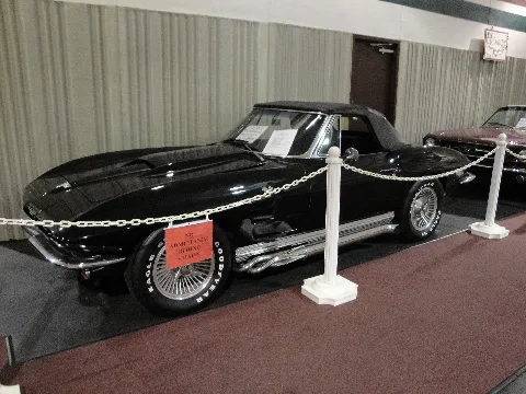 63 Chevrolet Corvette Stingray (6956765400)