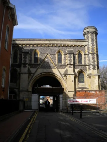 Abbey Gatehouse, Abbey Square, Reading Geograph.org.uk 1770087