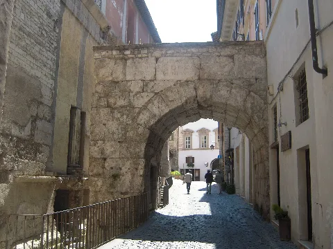 Archofdrusus, External Facade