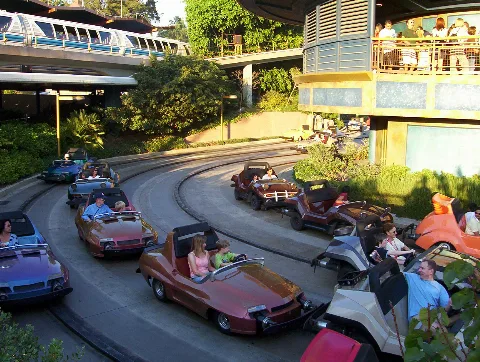 Autopia At Disneyland, Nov 2005 Dl05 039