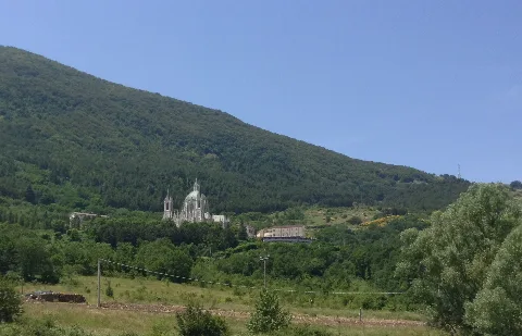Basilica Minore Dell'addolorata (Castelpetroso)01
