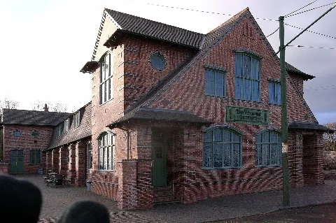 Bclm Cradley Heath Workers Institute 2