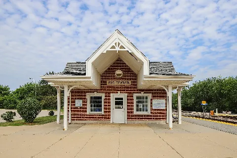 Big Timber Road Station Elgin Illinois 2019 1795