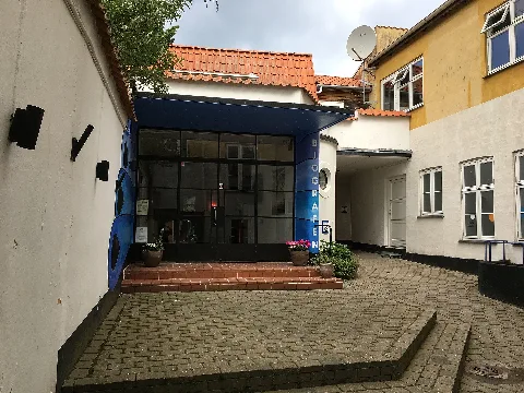 Bio Stege, Gården