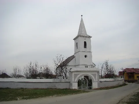 Biserica Reformata Din Cuzdrioara (2)