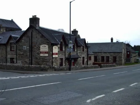 Blair Athol Distillery Geograph.org.uk 777286