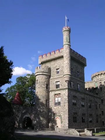 Brandeis Usen Castle
