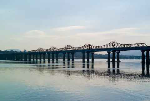 Bridging The Han