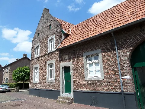 Broeksittard, Dorpstraat 42