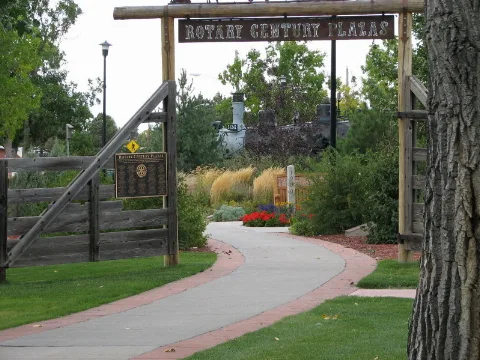 Centuryplazaentry