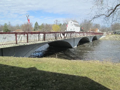Cherry Street Bridge Over Shell Rock River
