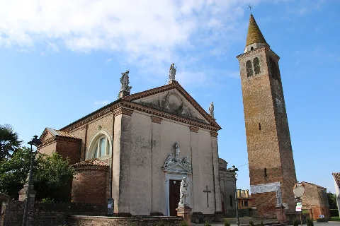 Chiesa Di San Leonardo A Pontecasale