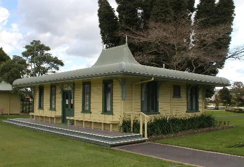 Croquet Pavilion (31112664163)
