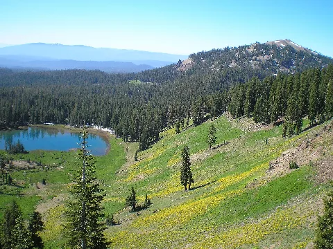 Crumbaugh Lake And Mt Conard (13172543543)