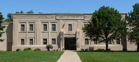 Dakota County Courthouse (Nebraska) 3 Center