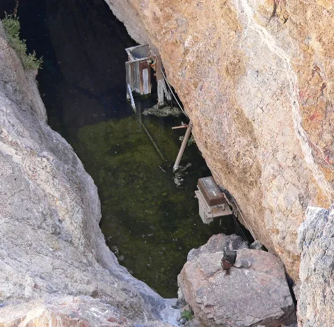 Devils Hole 6