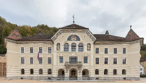 Edificio Gubernamental, Vaduz, Liechtenstein, 2022 10 23, Dd 49