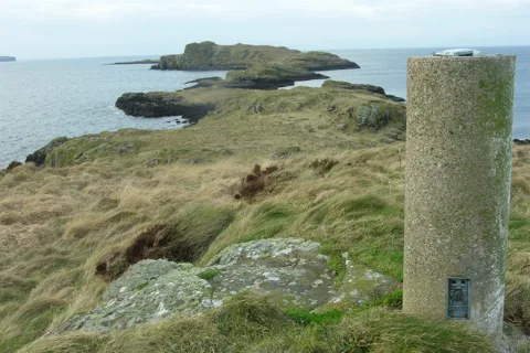 Eilean Garave, Ascrib Islands. Geograph.org.uk 1170155
