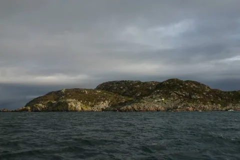 Eilean Garbh, Rona Geograph.org.uk 231055