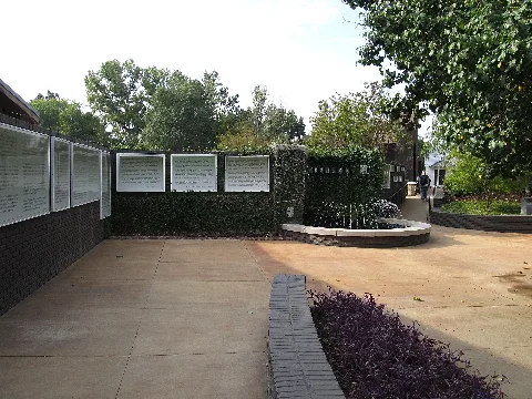 Elvis Presley Birthplace Museum & Chapel, Tupelo, Mississippi (6120761952)