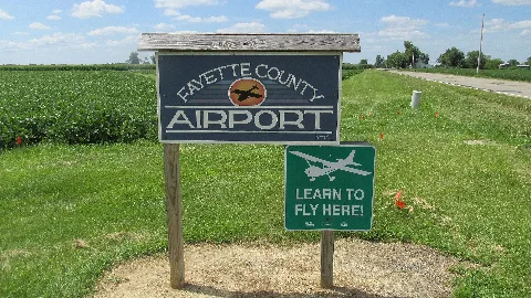 Fayettecountyohairport1