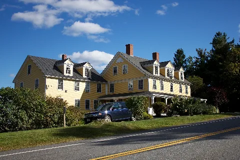 Fernside Vacation House For Working Girls