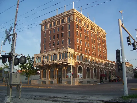 Former Hotel Muscatine