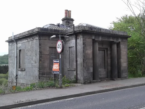 Former Tollhouse (Geograph 6694599)