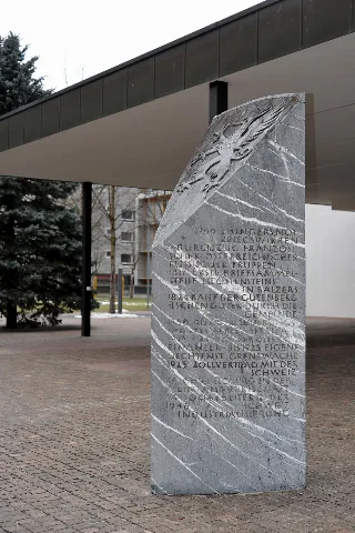 Gedenkstein Balzers 01 12