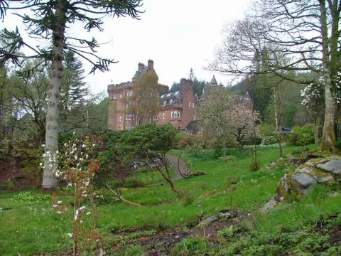 Glenborrodale Castle Geograph.org.uk 410895