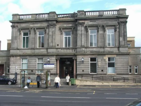 Grangemouth Town Hall Geograph.org.uk 542570