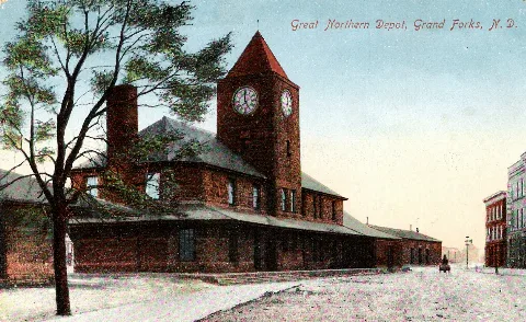 Great Northern Depot, Grand Forks, Nd Circa 1913