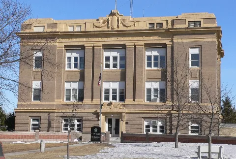 Greeley County Courthouse (Nebraska) From W 1