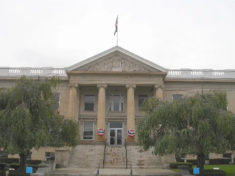 Greenecountycourthouse