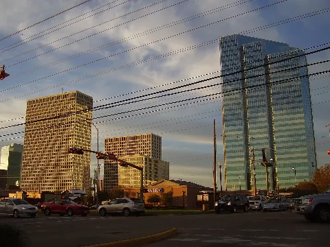 Greenwayplazaskyline