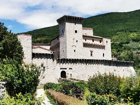 Gualdo Tadino Veduta 03