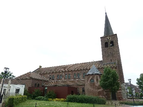 Haelen Sint Lambertuskerk (1)